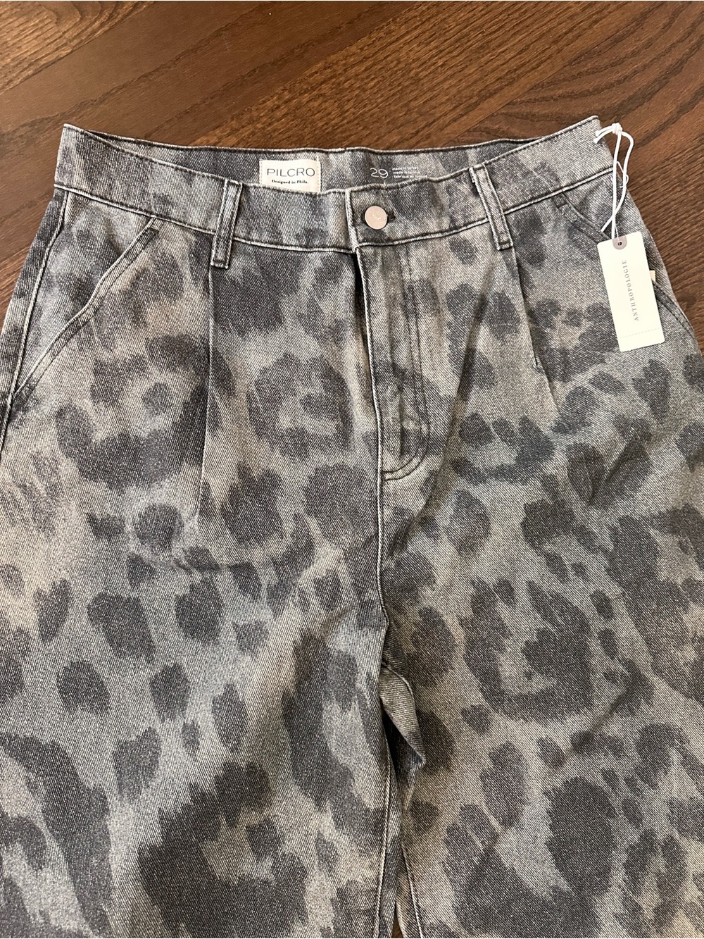 NWT sz 29 Pilcro Leon Double Hem High Rise Wide Leg Cuffed Jeans grey leopard - Picture 6 of 10